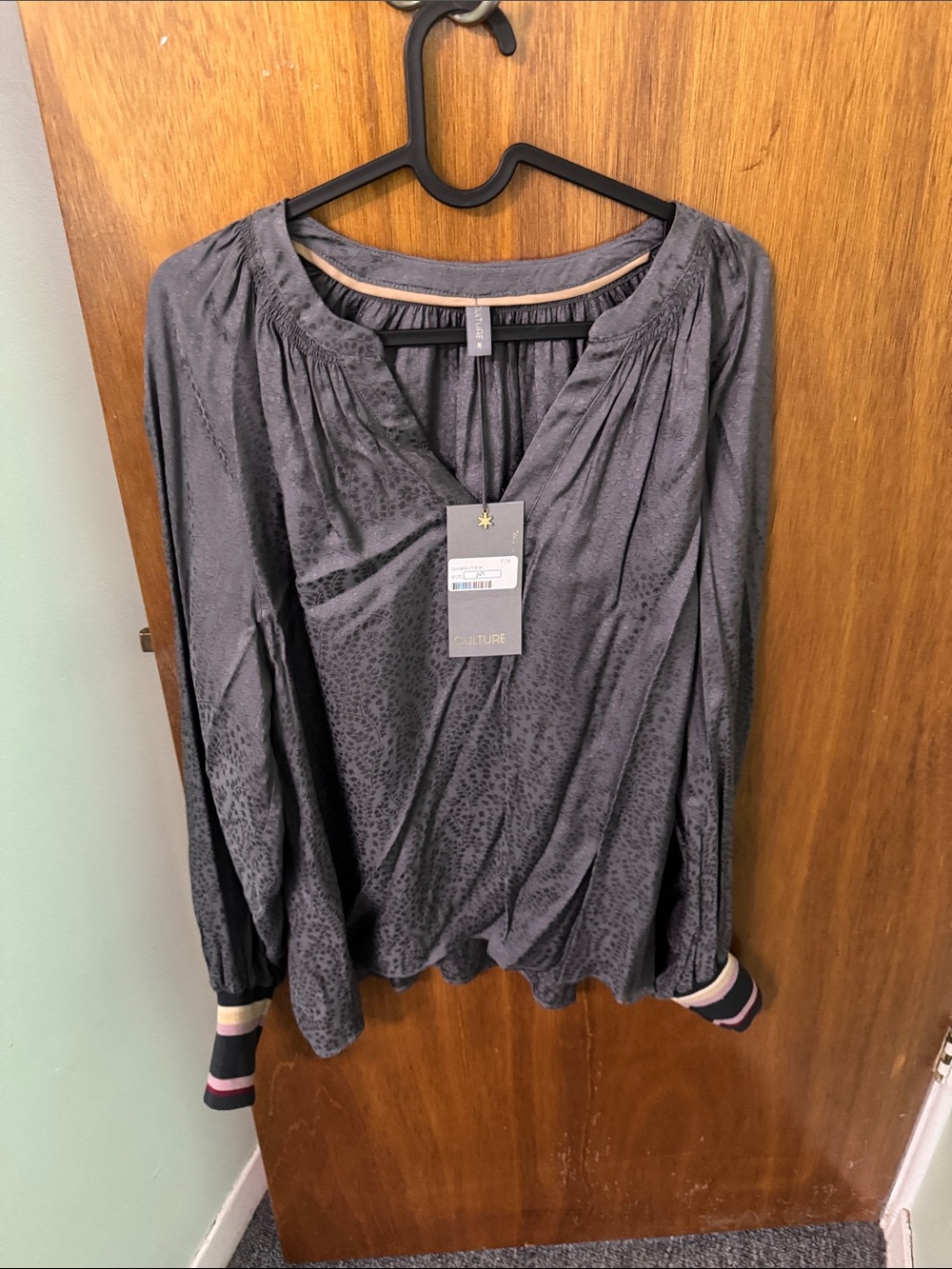 Black Long-Sleeve Textured Peasant Top -